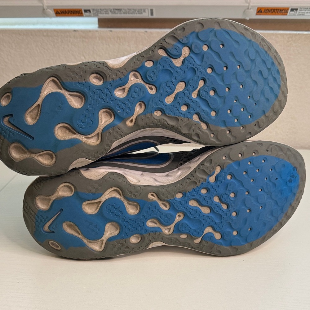 Nike Renew Ride 2 men’s Running shoes Gray and blue Accents size 8 - Picture 8 of 9